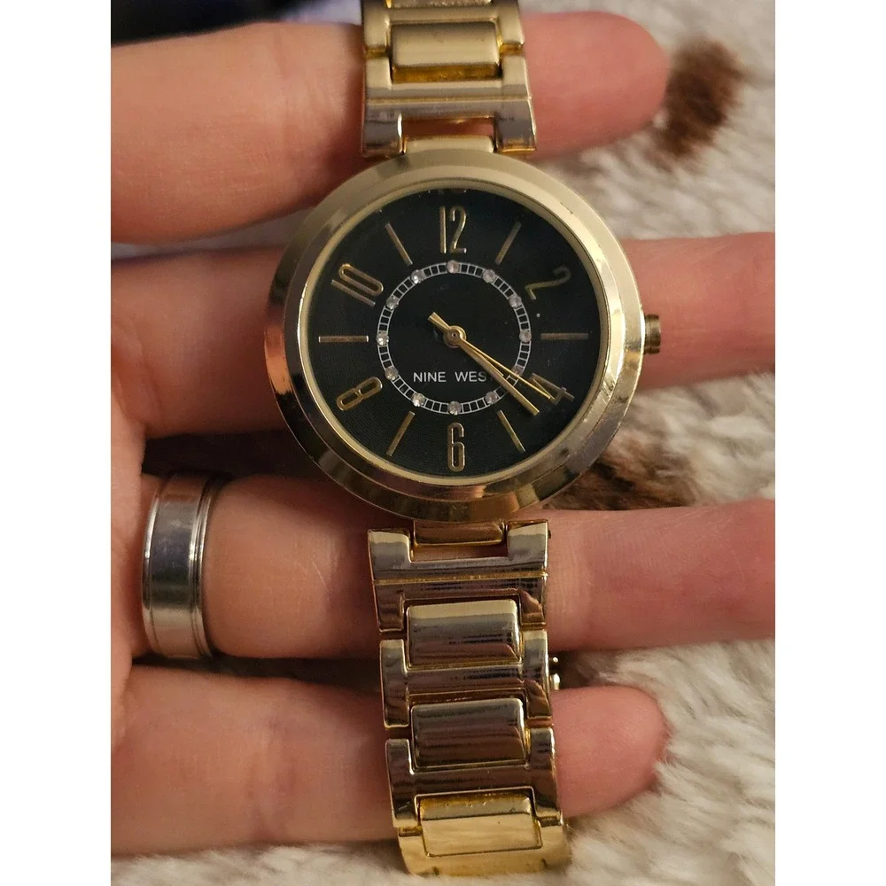 Nine West Womens Gold Tone Watch Black Dial Rhinestone NW/2192 Y121F